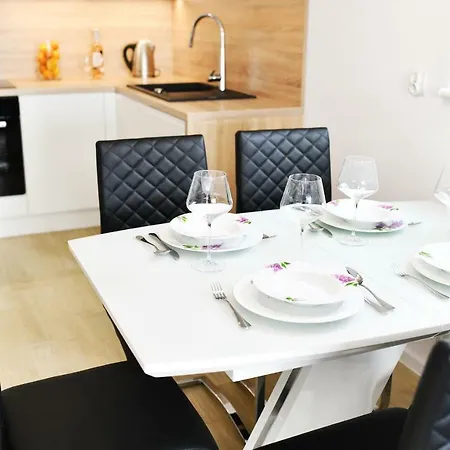 Apartament Szafran Z Miejscem Postojowym Апартаменты Колобжег